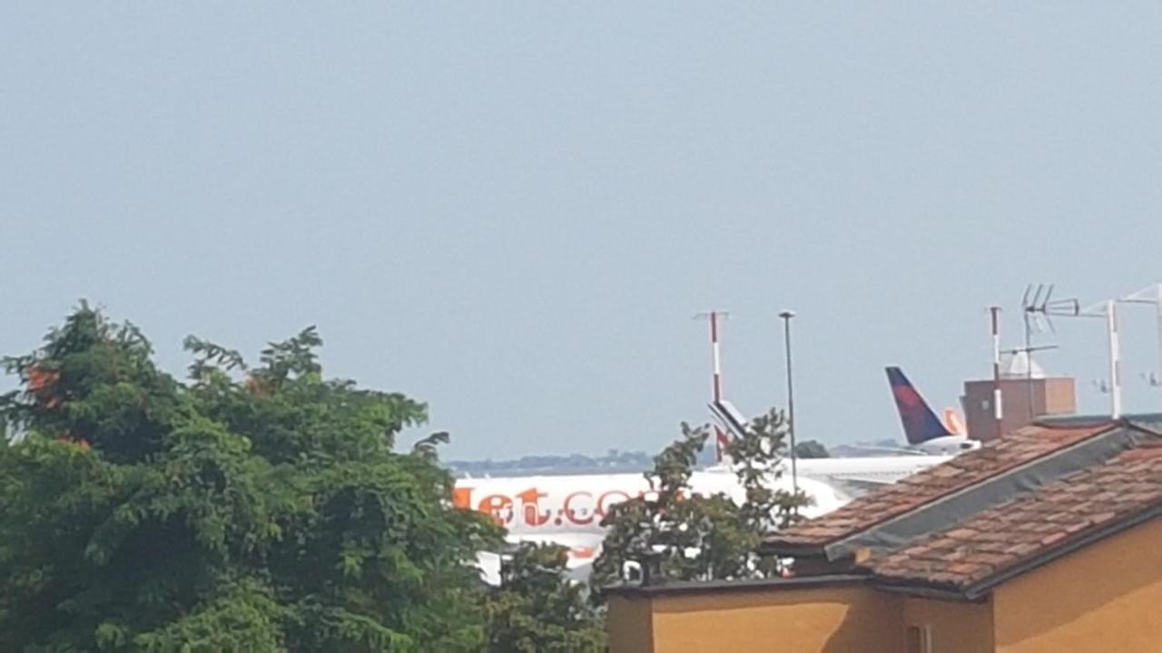 تيسّيرا B&B "Gabriel&Melissa" Airport View - Nuova - Ristrutturato Gennaio 2022 المظهر الخارجي الصورة