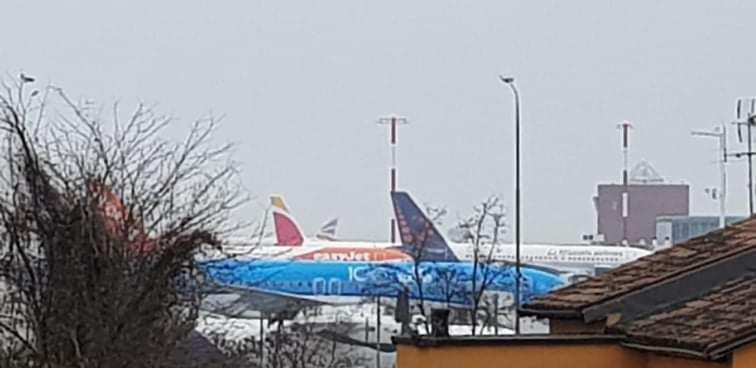 تيسّيرا B&B "Gabriel&Melissa" Airport View - Nuova - Ristrutturato Gennaio 2022 المظهر الخارجي الصورة